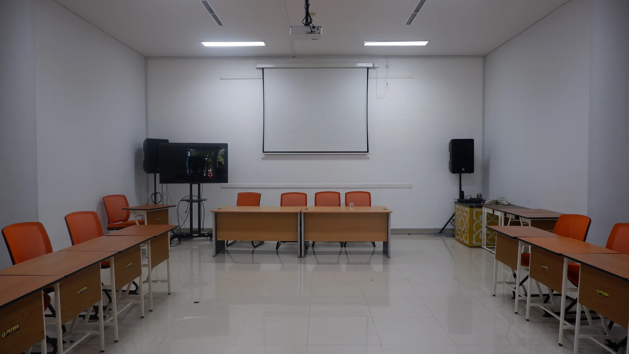 Konferensi 1